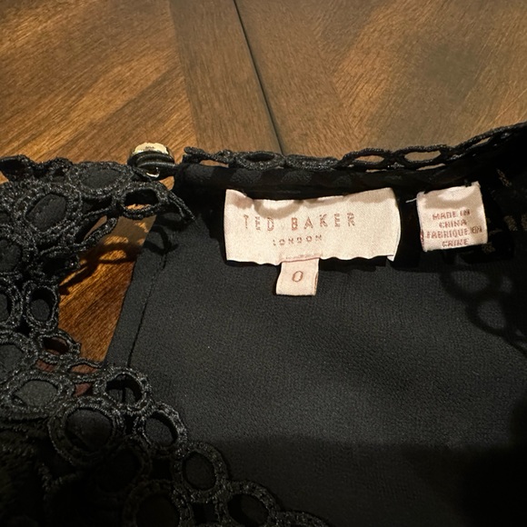 Ted Baker Zania Lace Tee size 0 like new - Picture 10 of 14